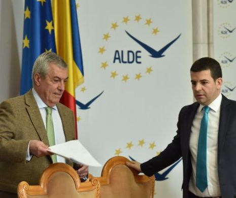 Tăriceanu candidează la șefia ALDE, Constantin a renunțat