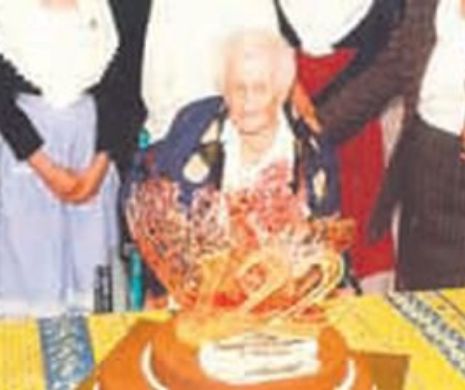 A devenit cea mai longevivă persoană din lume după ce a fumat 100 de ani