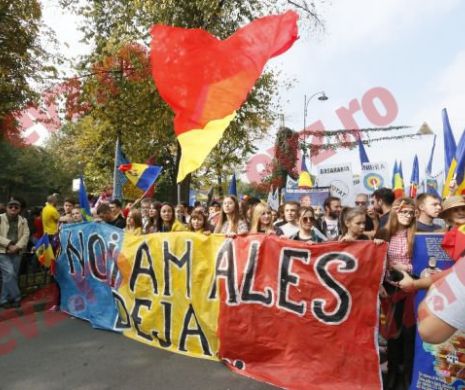Acuzații extrem de dure ale studenților la adresa Guvernului României: „Act de trădare națională! Concesie făcută lui Dodon și politicii Rusiei în Basarabia”