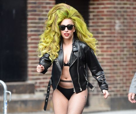 Cum arată, de fapt, Lady Gaga! Vedeta a fost surprinsă fără pic de machiaj și o ținută obișnuită