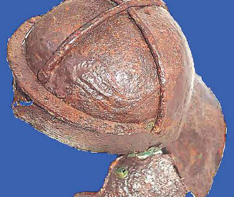 Descoperire rară: Un coif roman, vechi de 2.000 de ani, a fost dezgropat lângă Cugir