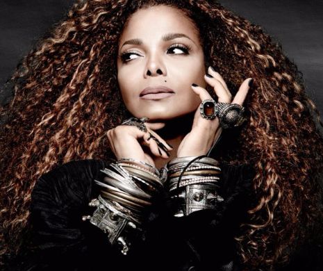 Janet Jackson a publicat PRIMA imagine cu băiețelul ei. Bebelușul NU seamană cu artista -  GALERIE FOTO