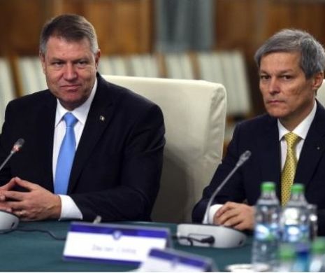 LOVITURĂ pe SCENA POLITICĂ. Iohannis și Cioloș își unesc forțele într-un NOU PARTID