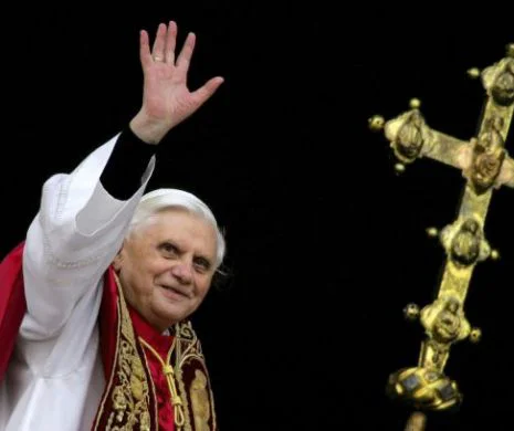 Papa Benedict al XVI-lea împlinește 90 de ani