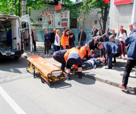 Politician PSD, LOVIT de troleibuz! A fost transportat de URGENȚĂ la spital