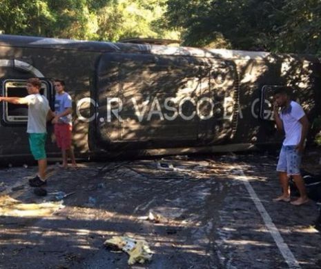 Autocarul unei echipe de fotbal s-a RĂSTURNAT în munți! Situația victimelor - VIDEO