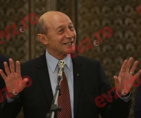 Băsescu l-a IRONIZAT pe Geoană: A pierdut alegerile nu numai de prost, dar a avut și un staff îndoielnic