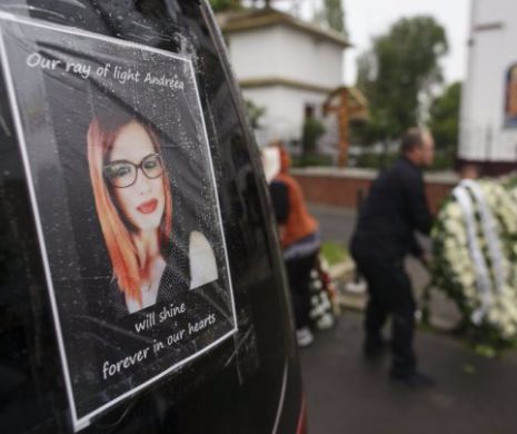 Dramă de nedescris! Românca ucisă în atentatul din Anglia a fost înmormântată azi. Ce s-a întâmplat la priveghi