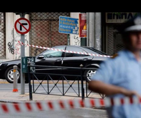 Explozie - CAPCANĂ la Atena! Atentat la VIAȚA fostului premier al Greciei
