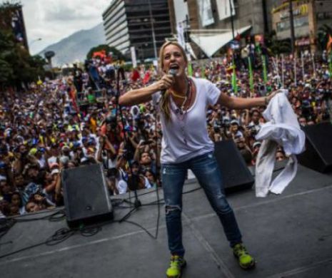 Femeile din Venezuela IES în stradă: Ajunge cu represiunile! ''Vei da ordin să se tragă şi împotriva femeilor?