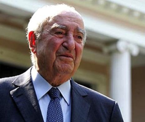 Grecia este în doliu. A murit fostul premier grec Constantin Mitsotakis