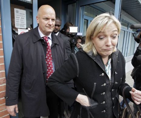 Imagini INCREDIBILE. Ce a făcut Marine Le Pen după ce a PIERDUT ALEGERILE din Franța