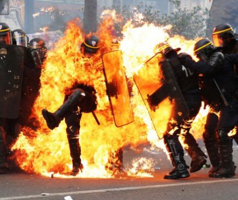 Manifestaţiile anti-Le Pen de la Paris: „De câte ori un poliţist LUA FOC, explodau de bucurie!”