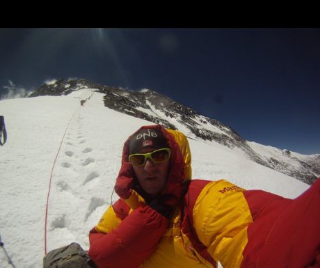 PREMIERĂ NAȚIONALĂ. Horia Colibășanu URCĂ Everestul fără șerpași și fără oxigen suplimentar