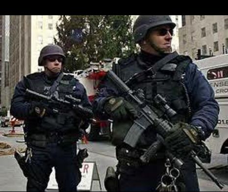Se întâmplă SUA: un poliţist NU A TRAS asupra unui negru înarmat şi a fost dat AFARĂ