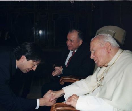 Şerban Nicolae, prezentat Papei Ioan Paul al II-lea de papa Iliescu | POVESTEA UNEI FOTOGRAFII