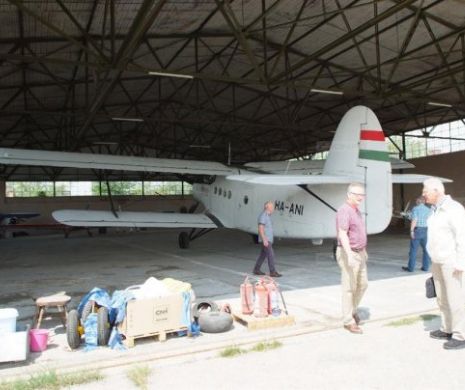 Un avion cu olandezi a aterizat de urgență la Caransebeș
