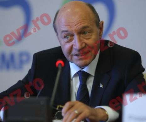 Băsescu are LISTA cu cei 12 parlamentari PMP care au REFUZAT oferta PSD