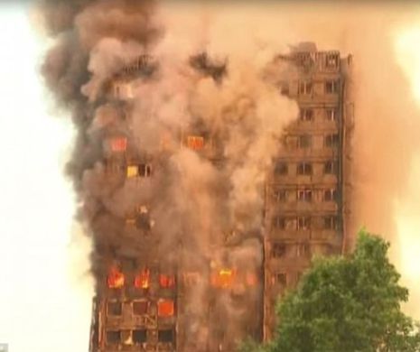 BREAKING NEWS. Incendiu devastator la LONDRA. UN BLOC de 24 ETAJE a fost cuprins de FLĂCĂRI