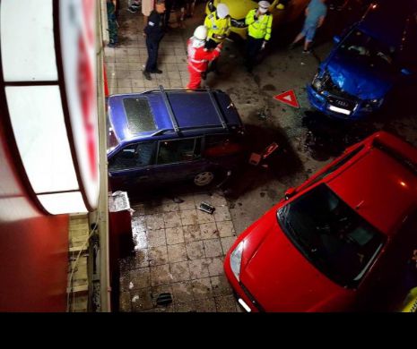 Ca-n filmele de acțiune! Un șofer din Suceava a intrat cu mașina în vitrina unui magazin