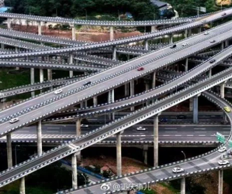 Chinezii au finalizat cel mai mare nod rutier din lume. Galerie foto! Video!