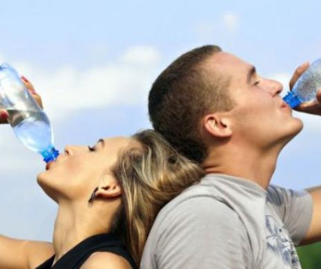 Consumul de lichide în exces poate provoca BOLI grave. Anunțul RECENT făcut de medici