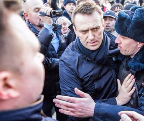 Opoziția, doborâtă de ! Navalnîi, condamnat din nou la închisoare