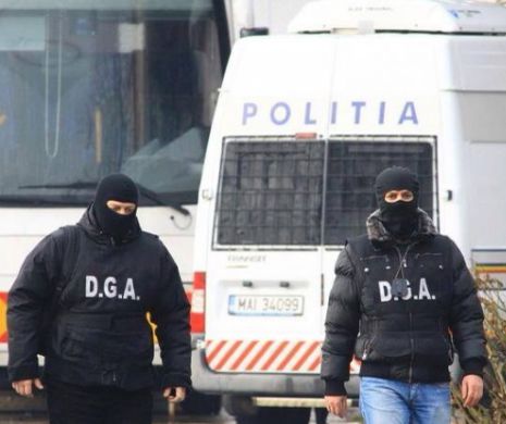 Breaking news. Polițiștii DGA au descins la MAI și la instituții publice din Caraș Severin