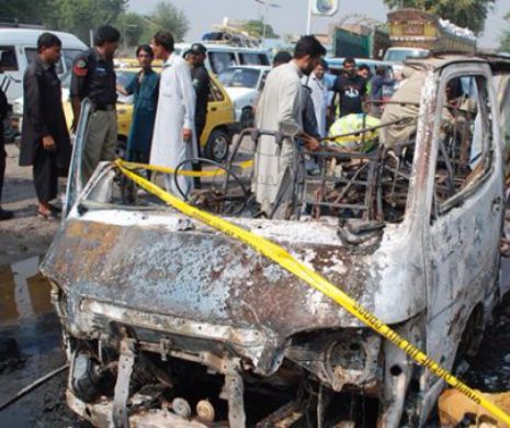 16 morți după ce un microbuz  a lovit o conductă de gaz în Pakistan