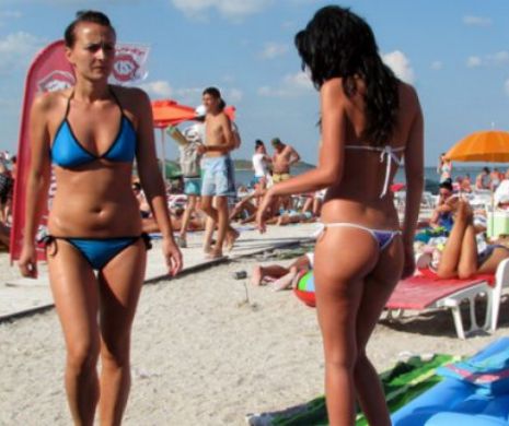 Afacerea cu care românii fac bani frumoși pe litoral: Masajul pe plajă - FOTO
