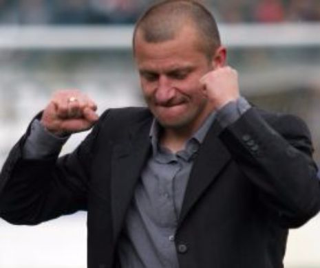 Cel mai selecționat fotbalist din România se luptă pentru avere