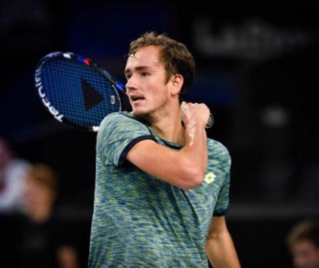 EPISOD JENANT la Wimbledon. Tenismenul care l-a eliminat pe Wawrinka A ARUNCAT CU MONEDE ÎN ARBITRU | VIDEO