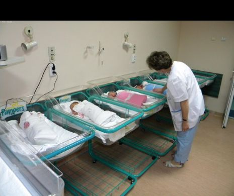 Începând de ieri se pot depune cererile. Părinţii bucureşteni primesc 2.500 de lei pentru fifi ecare nou născut