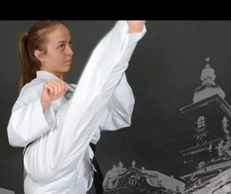 O tânără karateka din Sibiu vrea să doboare un Guinness World Record