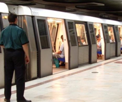 PANICĂ  la METROU în București! Călătorii au fost dati jos din tren