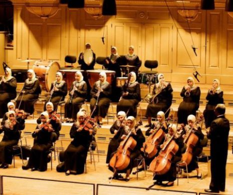 Performanţă incredibilă a femeilor în lumea arabă! Singura orchestră simfonică din lume formată exclusiv din nevăzători