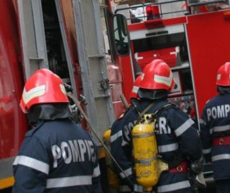 Pericol de EXPLOZIE într-o gară din Timiș. A luat foc locomotiva unor cisterne pline cu butan gaz