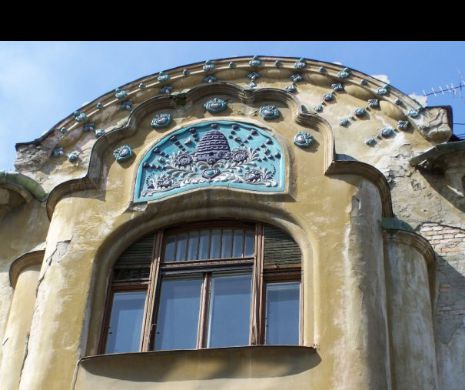 Schimbare miraculoasă pentru ”casa de turtă dulce” din Timișoara. Ce se întâmplă cu fosta Bancă de Scont I GALERIE FOTO