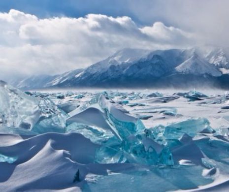 Un bloc de gheață de 6000 de km pătrați s-a DESPRINS din Antarctica