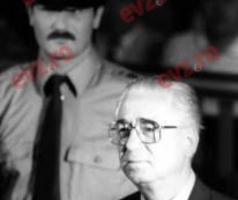 1989 - ARESTAREA ȘEFULUI SECURITĂȚII și SOVIETICII. Ambasadorul URSS invitat de ministrul Apărării, agent GRU, să asiste la spectacol