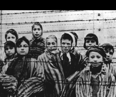 A MURIT unul din cei mai mari NEGAȚIONIȘTI ai Holocaustului