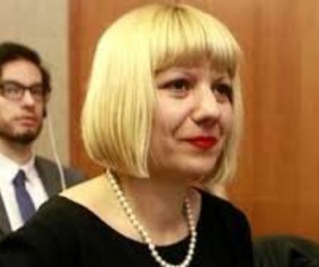 Camelia Bogdan, surprinsă pe stradă alături de propunerea pentru ministerul Justiției din cabinetul Cioloș FOTO în articol