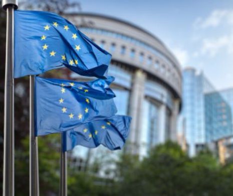 Comisia Europeană pornită să revizuiască practicile băncilor din UE