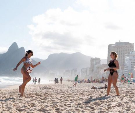 FOTBAL-TENIS și FEMEI superbe! Se întâmplă pe plajele însorite din Brazilia! GALERIE FOTO și VIDEO CANICULARĂ