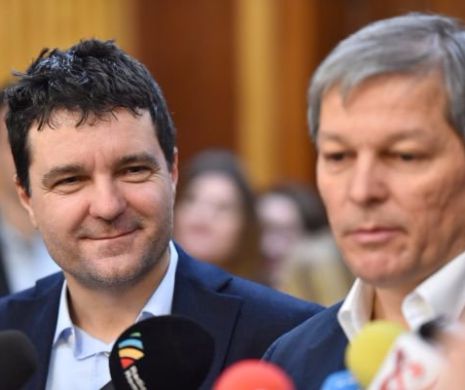 Robert Turcescu zice că Cioloș și-a luat-o-n freză cu Nicușor Dan