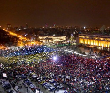 Proteste în PIAȚA VICTORIEI. Se cere renunțarea la modificările din justiție