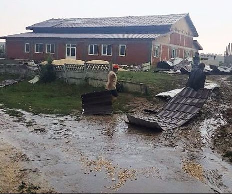 Sudul județului Constanța, atacat de ploi torențiale, furtună și caniculă