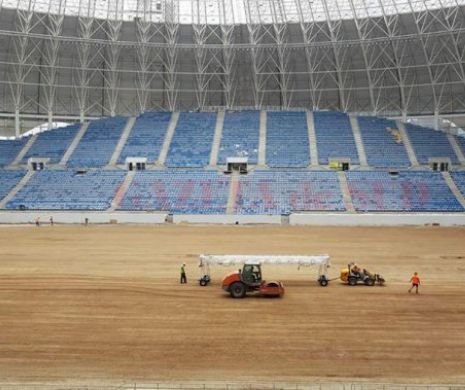 Veşti bune din Bănie:  Începe montarea gazonului pe stadionul din Craiova