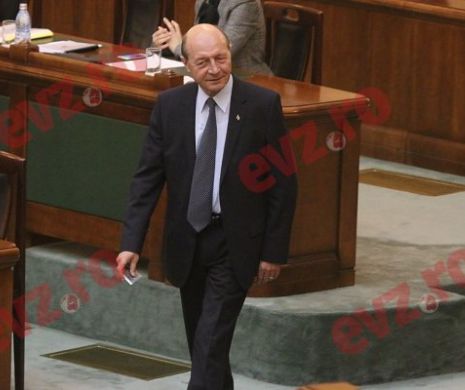 Băsescu, prima reacție după ce a fost ACUZAT de FRAUDAREA alegerilor: Sunt atât de ridicoli….