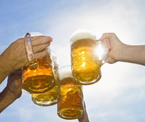 Creşte consumul de alcool. Mai mult de jumătate din români beau bere